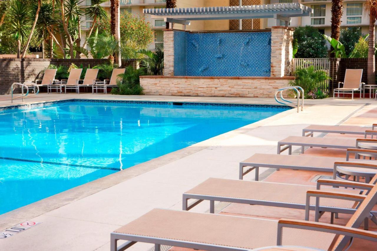 Four Points By Sheraton Angeles International Airport Hotel